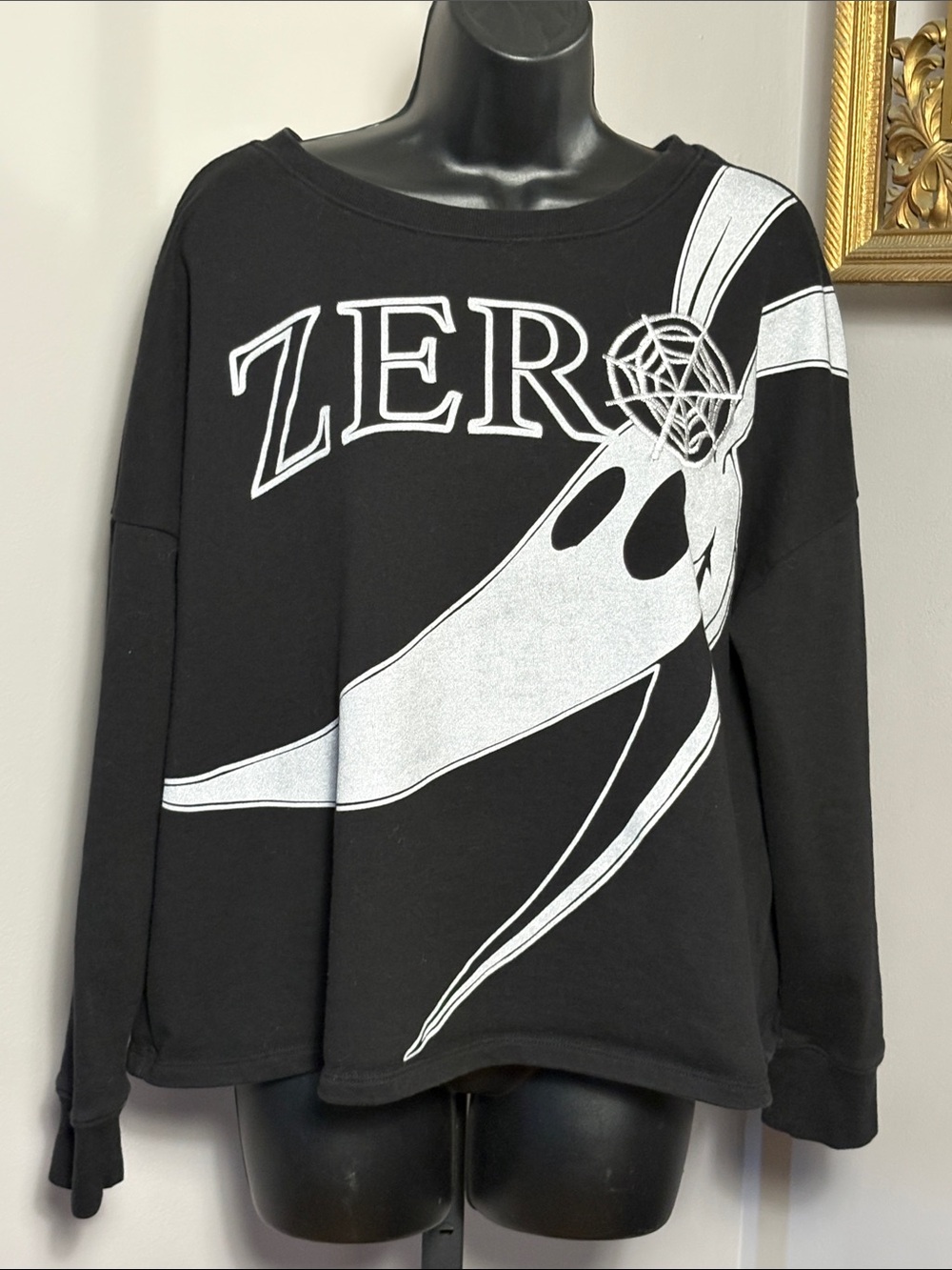 Disney Nightmare Before Christmas XXL Zero Black Graphic Crewneck Sweatshirt